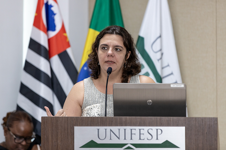 Andrea enfrentacao portal