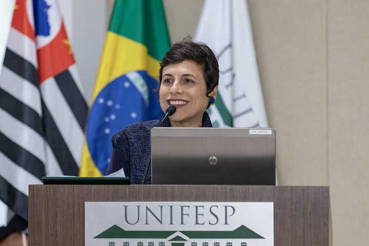 Raiane enfrentacao portal
